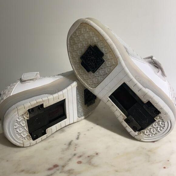 LED Light-Up Roller Skates‎ Kids Sneakers With USB Charging  White Size 35 - Picture 10 of 14